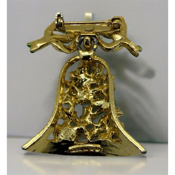 Vintage Gerry’s Christmas Brooch Set – 5 Holiday Pins: Bells, Reindeer, tree - Picture 4 of 15